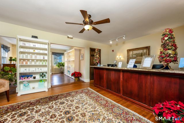 475 Danbury Road, Wilton, CT 06897