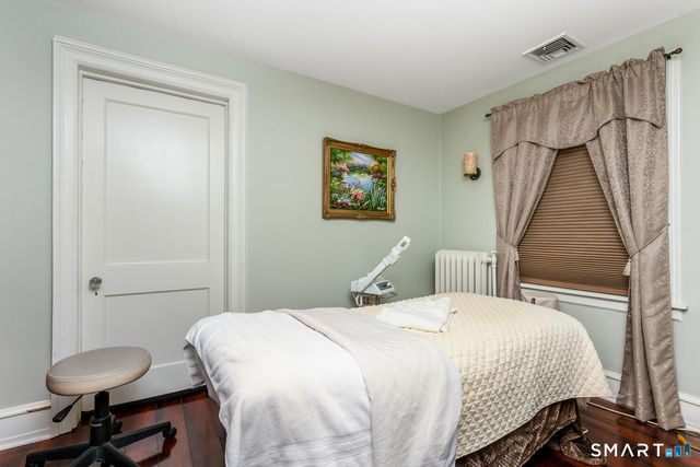 475 Danbury Road, Wilton, CT 06897