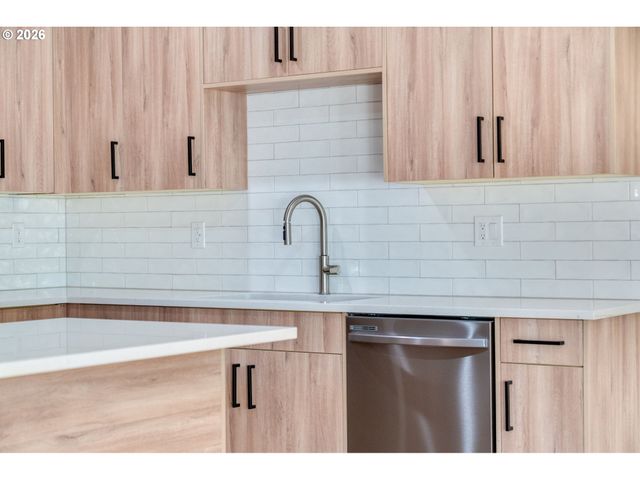 45 Ne 87TH Ave, Portland, OR 97220