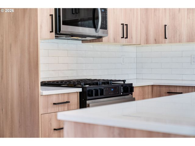 45 Ne 87TH Ave, Portland, OR 97220