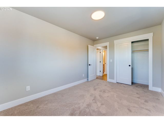 45 Ne 87TH Ave, Portland, OR 97220