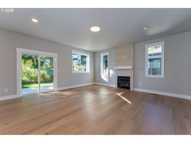 45 Ne 87TH Ave, Portland, OR 97220