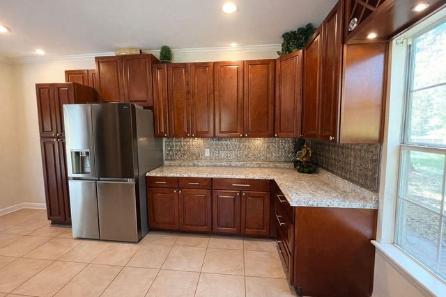 15392 Paradise Point Drive, Willis, TX 77318