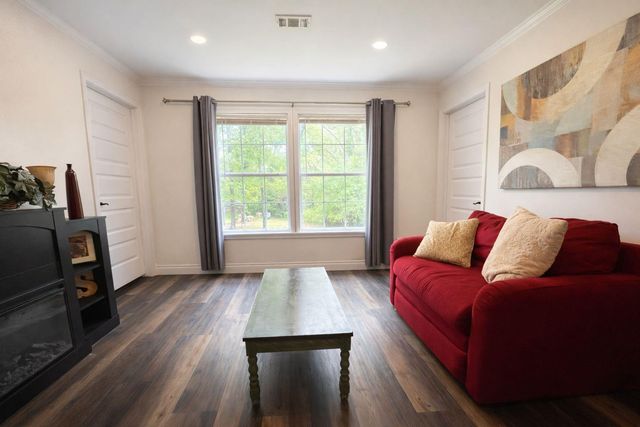 15392 Paradise Point Drive, Willis, TX 77318