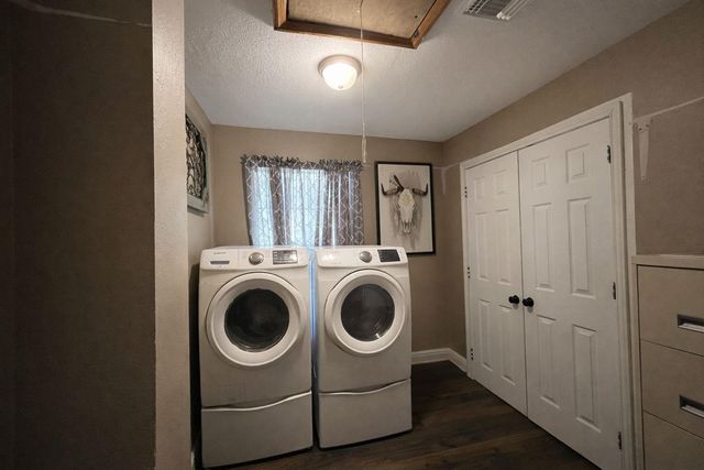 15392 Paradise Point Drive, Willis, TX 77318