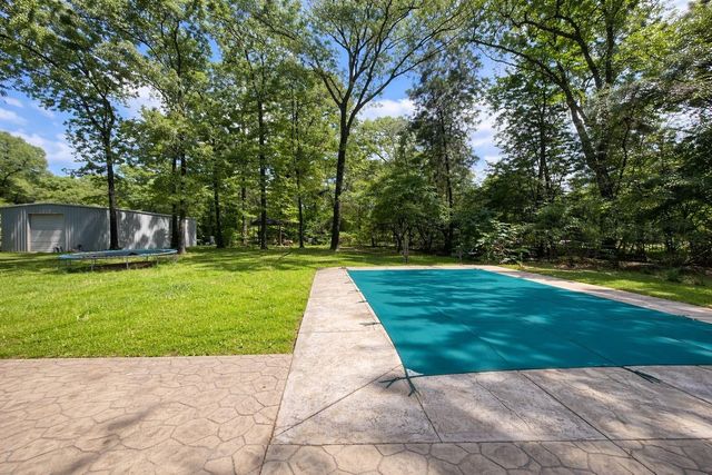 15392 Paradise Point Drive, Willis, TX 77318