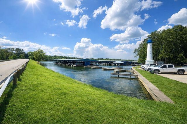 15392 Paradise Point Drive, Willis, TX 77318