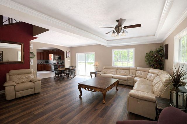 15392 Paradise Point Drive, Willis, TX 77318