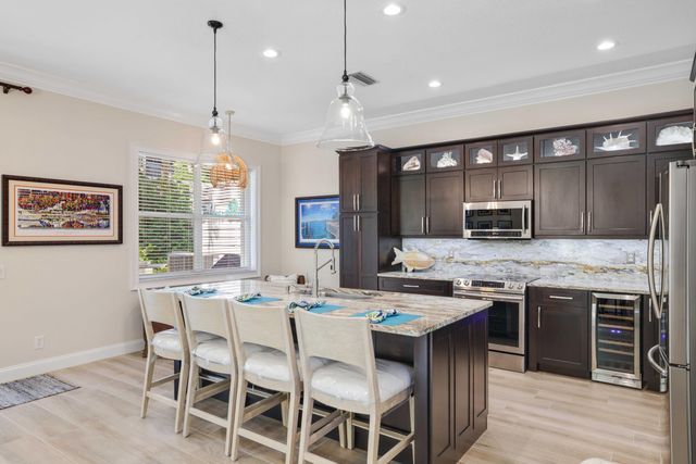 131 Barefoot Cove, Hypoluxo, FL 33462