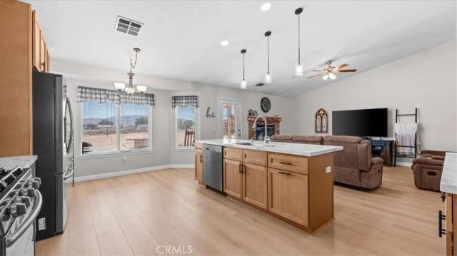 15535 Erie Road, Apple Valley, CA 92307