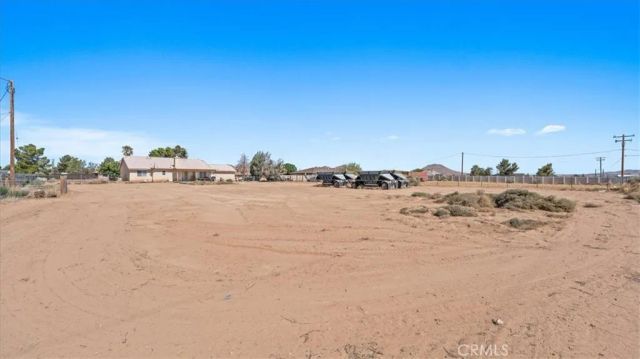 15535 Erie Road, Apple Valley, CA 92307