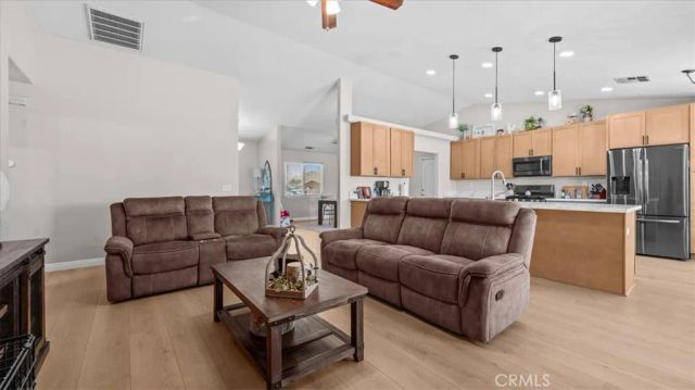 15535 Erie Road, Apple Valley, CA 92307