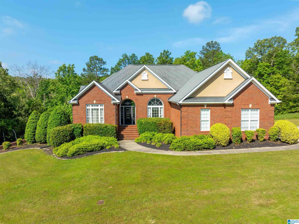 306 OAK LEAF LANE, Glencoe, AL 35905