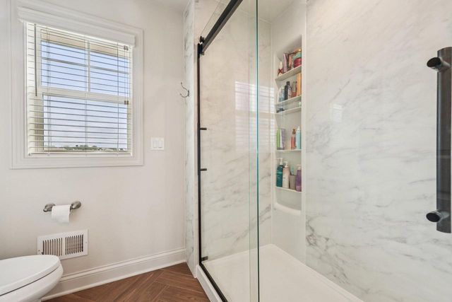 1609 Whistling Hill CIRCLE, Hartland, WI 53029