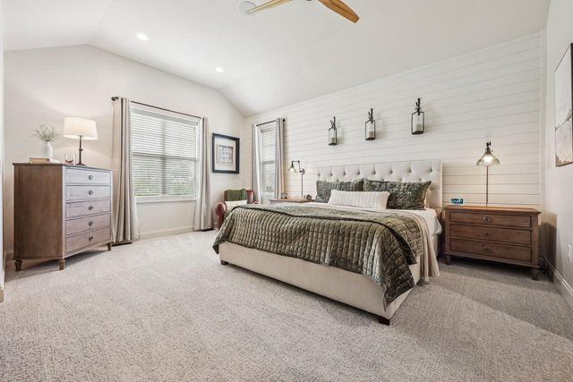 1609 Whistling Hill CIRCLE, Hartland, WI 53029