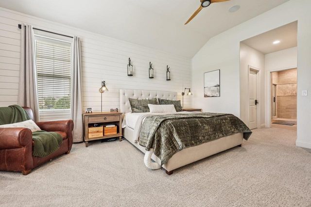 1609 Whistling Hill CIRCLE, Hartland, WI 53029