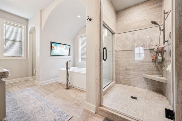 1609 Whistling Hill CIRCLE, Hartland, WI 53029