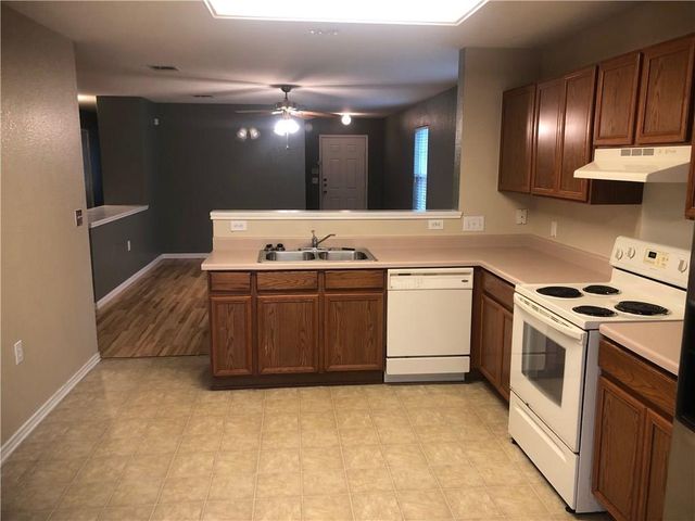2105 Tranquilo TRL, Austin, TX 78744