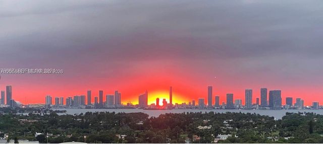 2555 Collins Ave 1906, Miami Beach, FL 33140