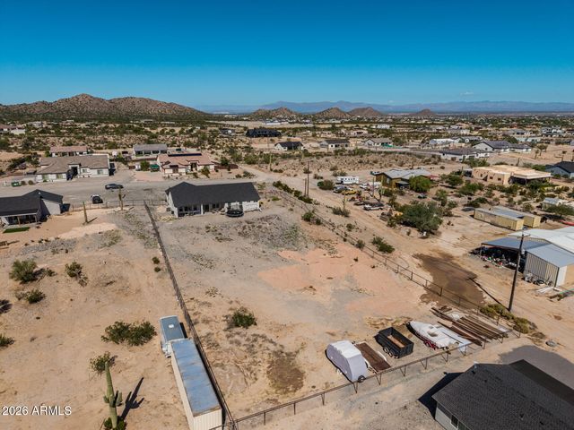 3925 W MOON DUST Trail, San Tan Valley, AZ 85144