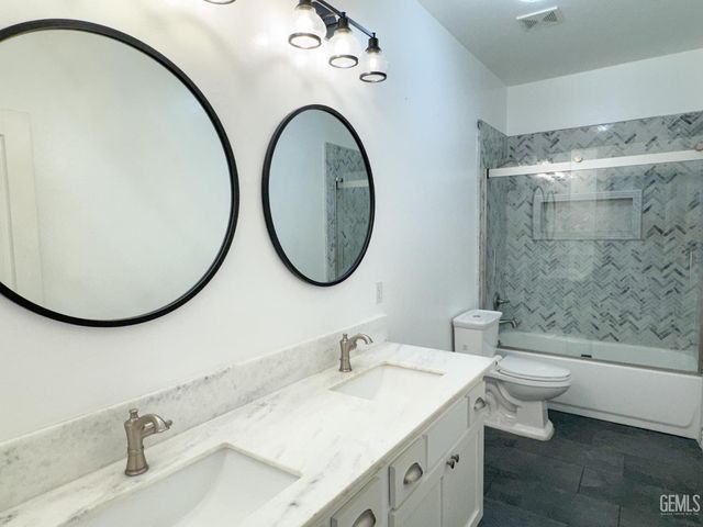 11604 Revolution Road, Bakersfield, CA 93312