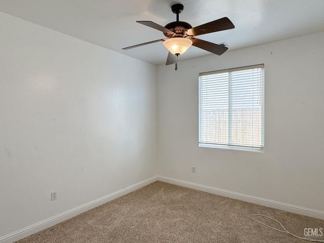 11604 Revolution Road, Bakersfield, CA 93312