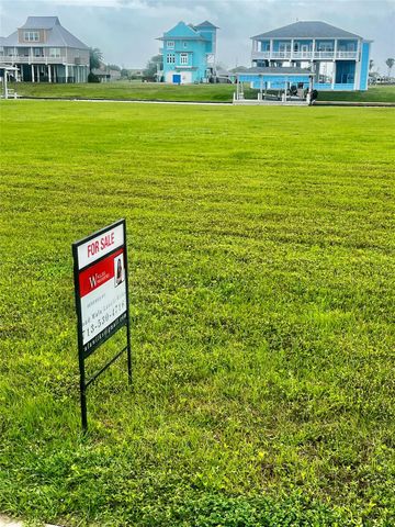 1812 Laguna Harbor Estate Boulevard, Port Bolivar, TX 77650