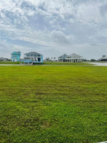 1812 Laguna Harbor Estate Boulevard, Port Bolivar, TX 77650