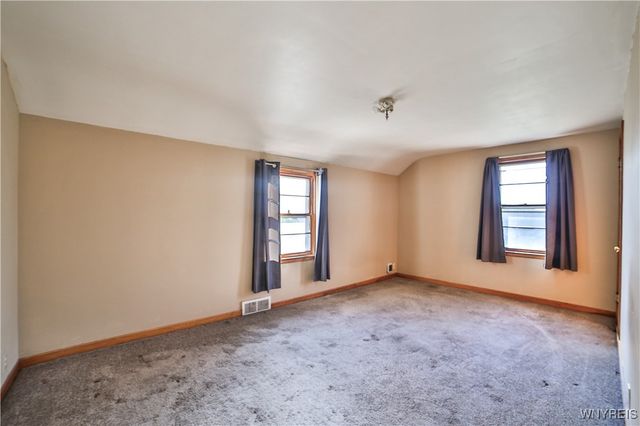 147 76th Street, Niagara Falls, NY 14304