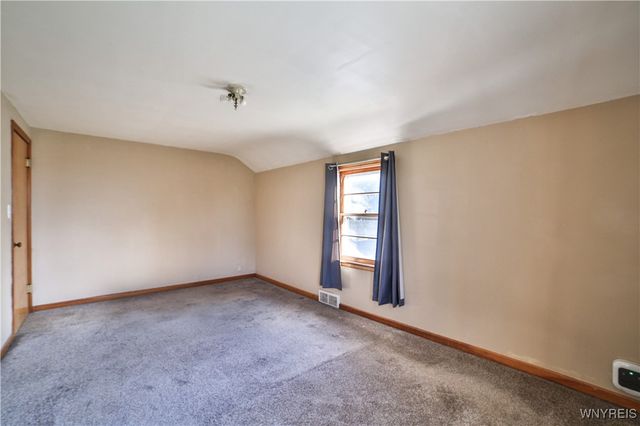 147 76th Street, Niagara Falls, NY 14304