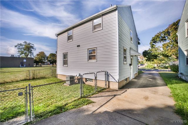 147 76th Street, Niagara Falls, NY 14304