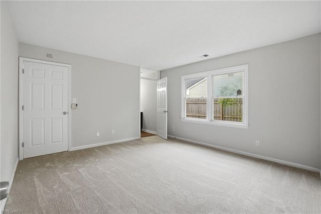 1903 Dawnee Brook TRL S, Chesapeake, VA 23320