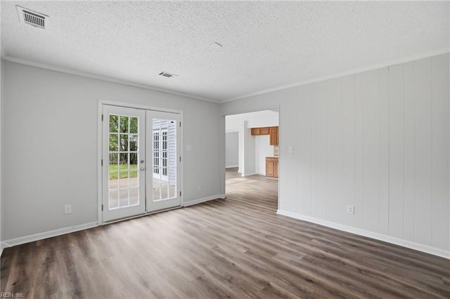 1903 Dawnee Brook TRL S, Chesapeake, VA 23320