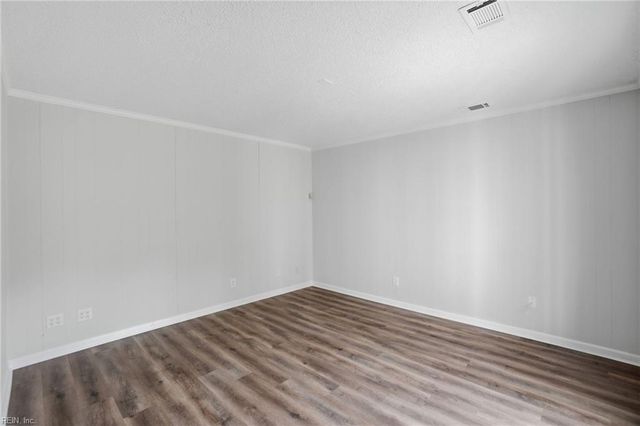 1903 Dawnee Brook TRL S, Chesapeake, VA 23320