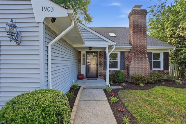 1903 Dawnee Brook TRL S, Chesapeake, VA 23320