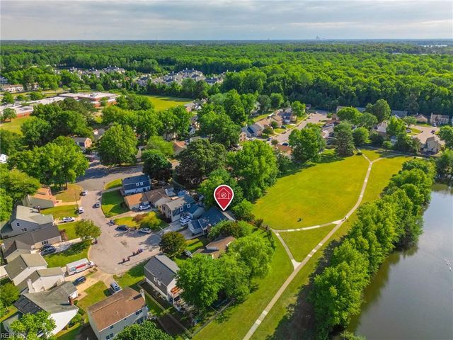 1903 Dawnee Brook TRL S, Chesapeake, VA 23320