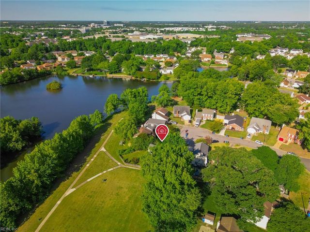 1903 Dawnee Brook TRL S, Chesapeake, VA 23320