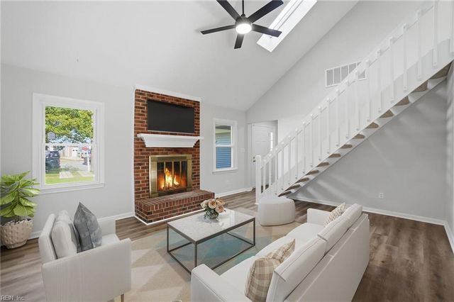 1903 Dawnee Brook TRL S, Chesapeake, VA 23320