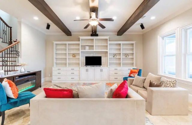 6806 Heron Dr, Houston, TX 77087