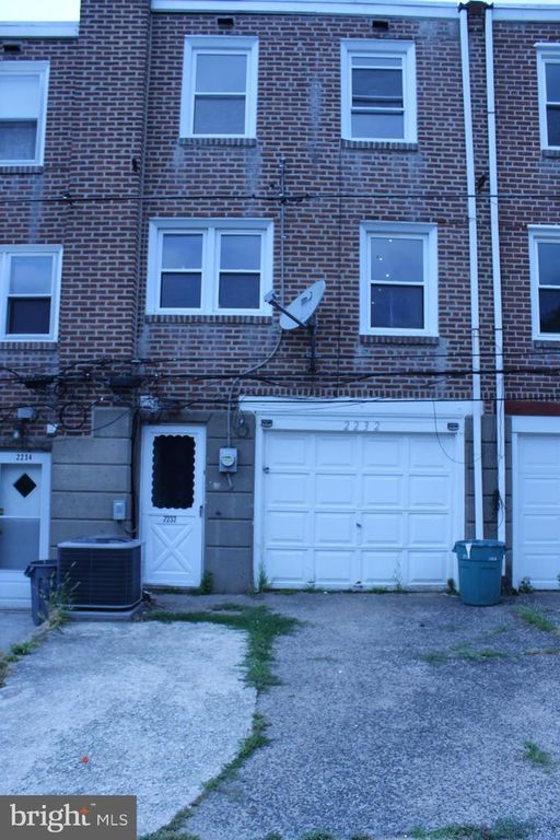 2232 DERMOND AVE, Upper Darby, PA 19082