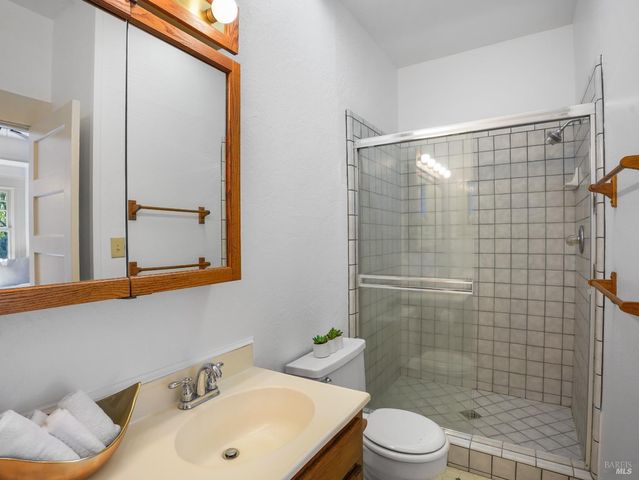 720 Grove Ave, Ukiah, CA 95482