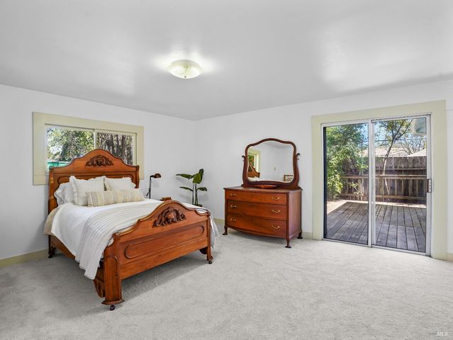 720 Grove Ave, Ukiah, CA 95482