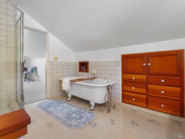 720 Grove Ave, Ukiah, CA 95482