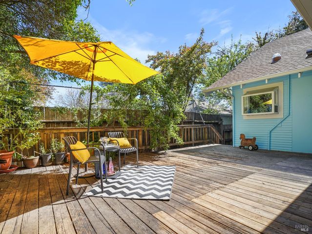 720 Grove Ave, Ukiah, CA 95482