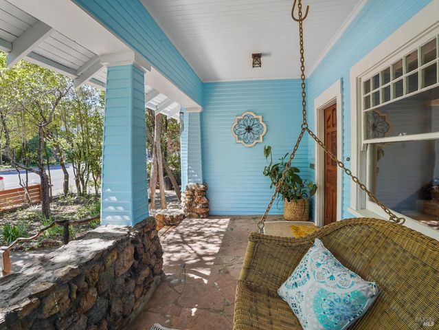 720 Grove Ave, Ukiah, CA 95482