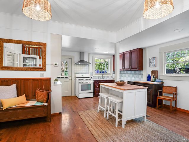 720 Grove Ave, Ukiah, CA 95482