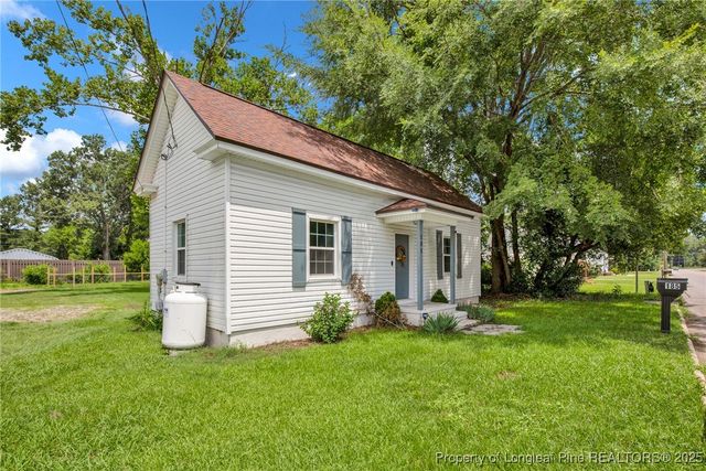 185 N Fayetteville Street, Parkton, NC 28371
