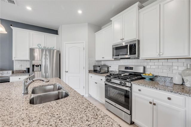 1561 CHELSEA MANOR CIRCLE, Deland, FL 32724