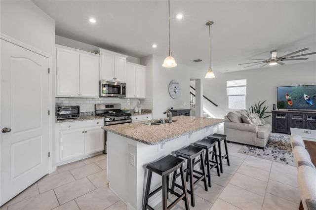 1561 CHELSEA MANOR CIRCLE, Deland, FL 32724