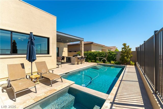 446 Highview Ridge Avenue, Las Vegas, NV 89138